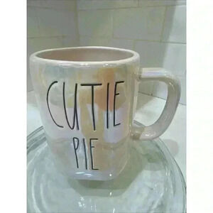 Rae Dunn Valentines Day CUTIE PIE Mug Iridescent Ceramic w/ Black by Magenta